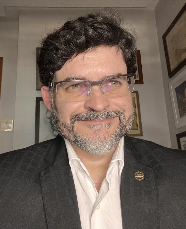 PAULO TOSCANO